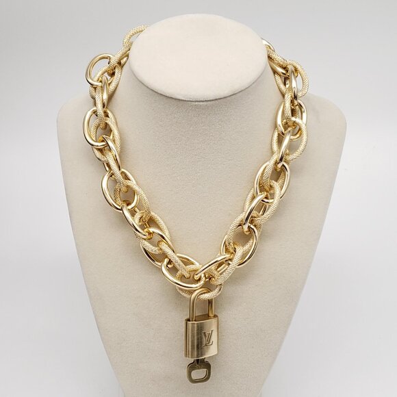 Authentic Louis Vuitton Gold Padlock w/ Unbranded Fashion Geometry Necklace - Picture 5 of 7